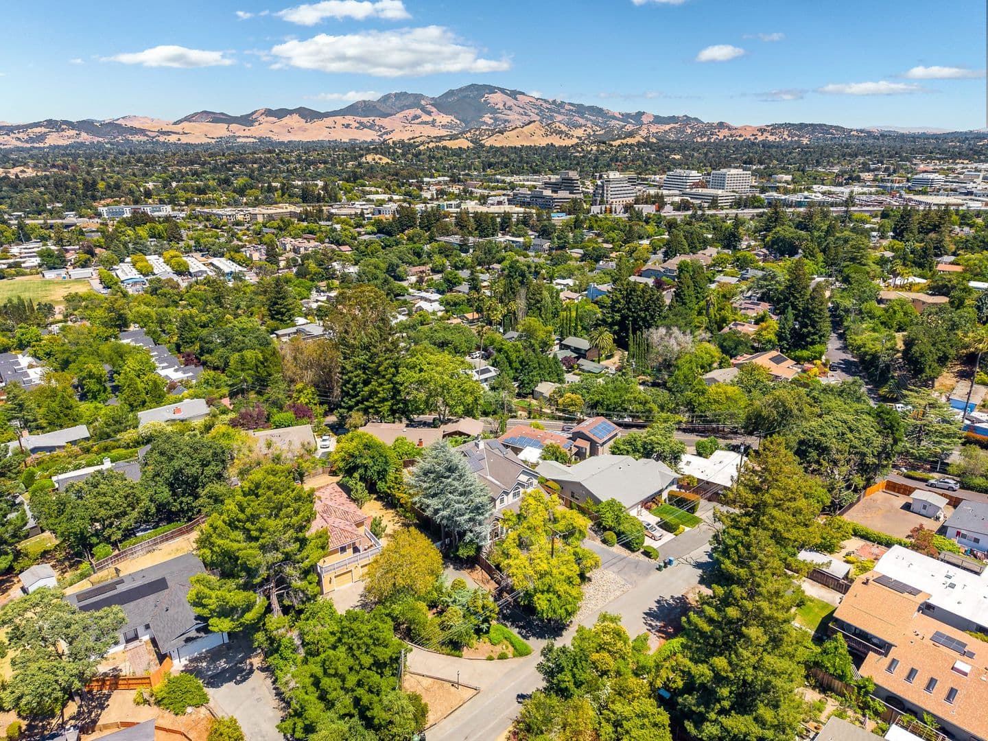 Walnut Creek House: 2542 Mockingbird Hill Road