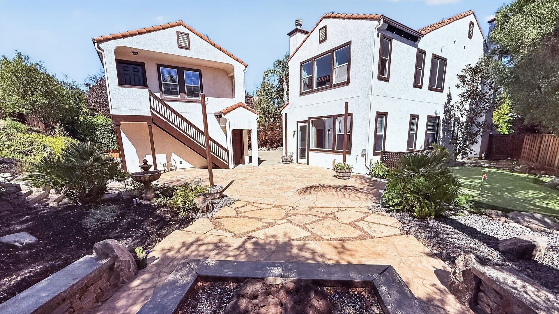 San Ramon House: 830 Pradera Way