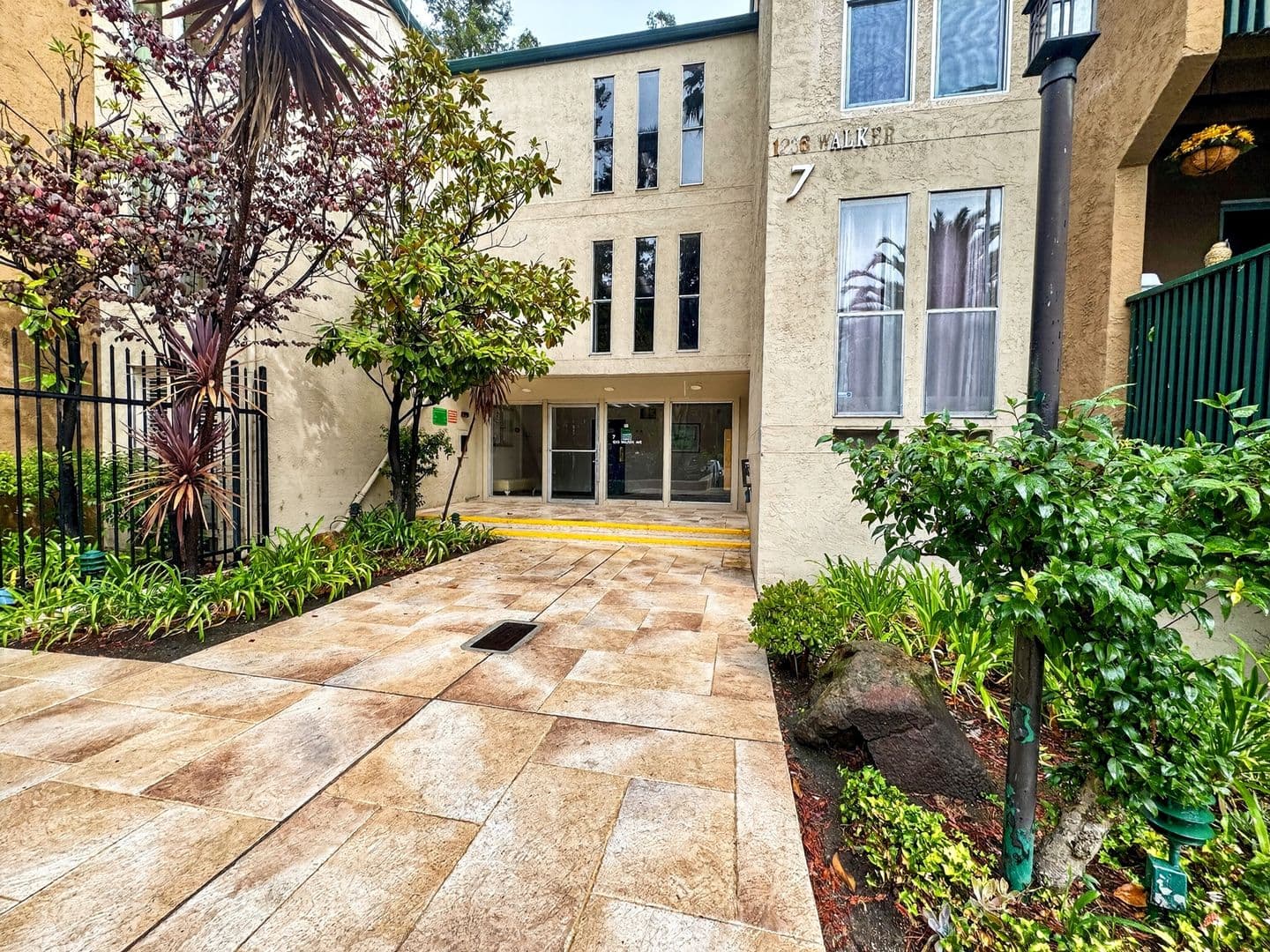 Walnut Creek Condo: 1236 Walker Avenue #305