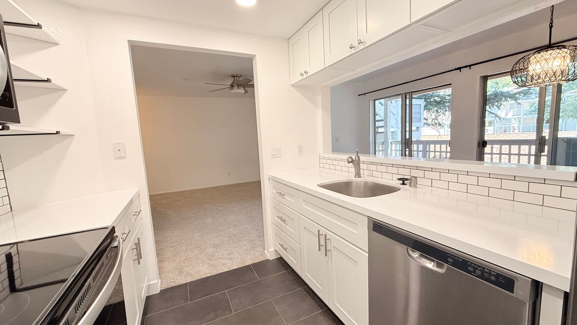 Walnut Creek House: 2597 Oak Road #B