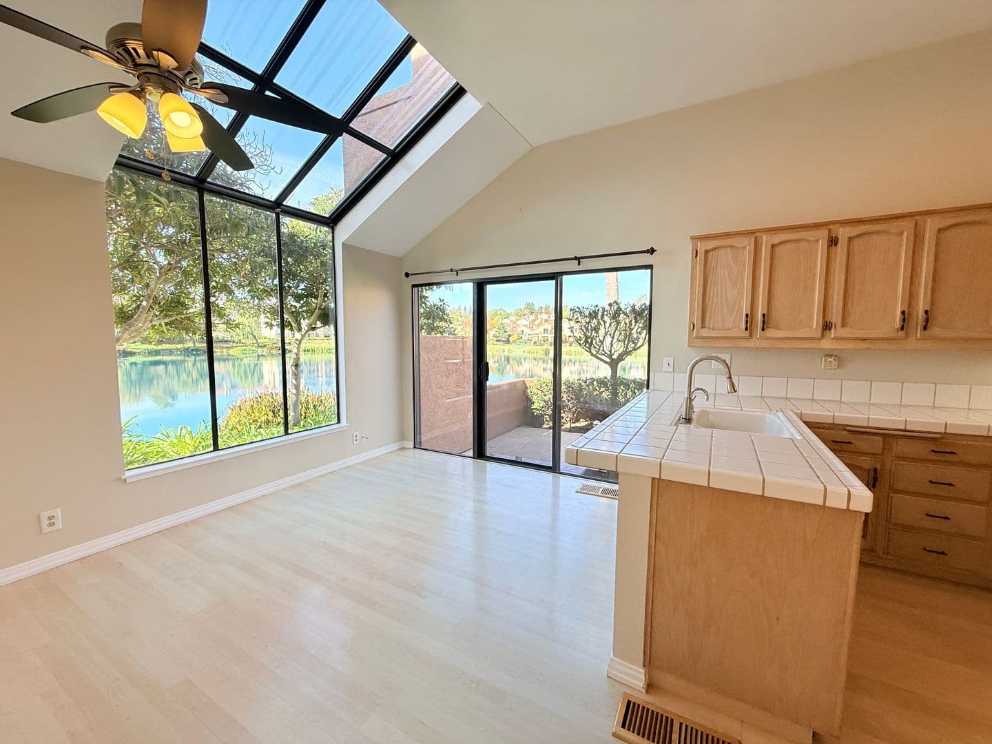San Ramon Townhome: 4053 W. Lakeshore Drive