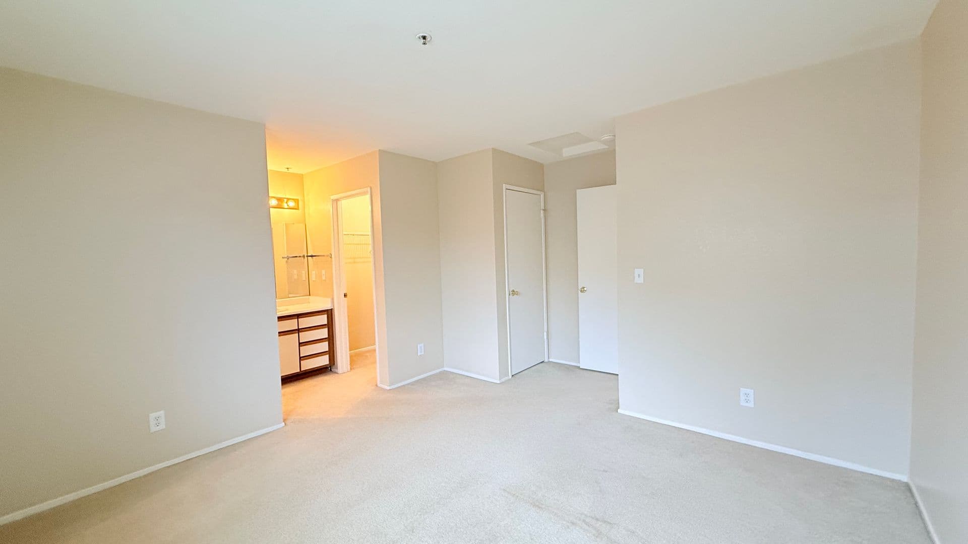 San Ramon Condo: 715 Watson Canyon Court, #206