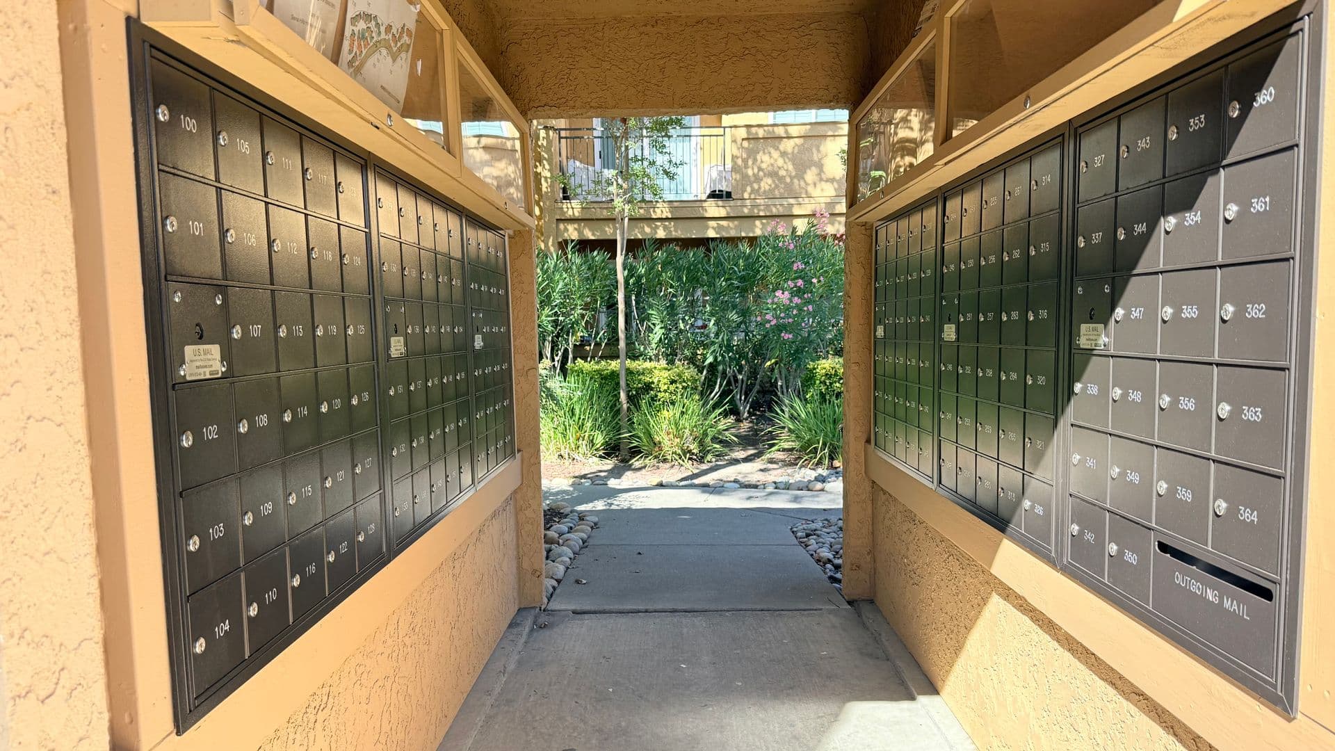 San Ramon Condo: 715 Watson Canyon Court, #206