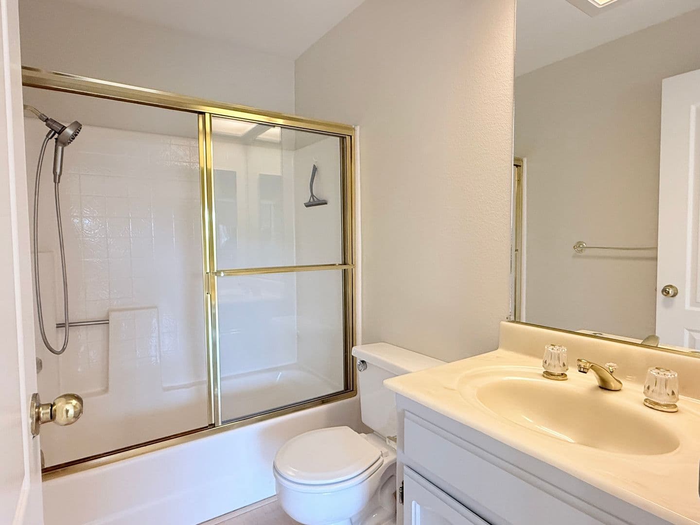 San Ramon Townhome: 4053 W. Lakeshore Drive