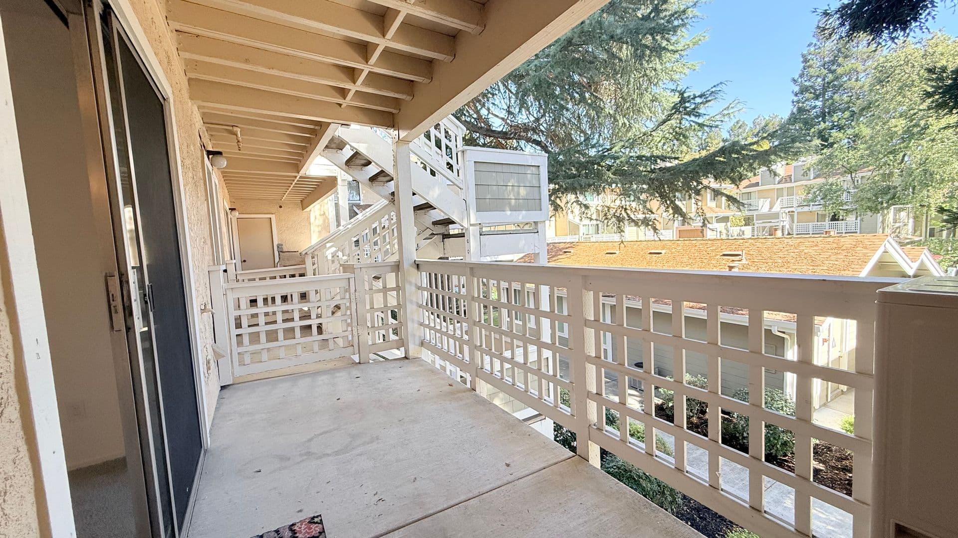 Walnut Creek House: 2597 Oak Road #B