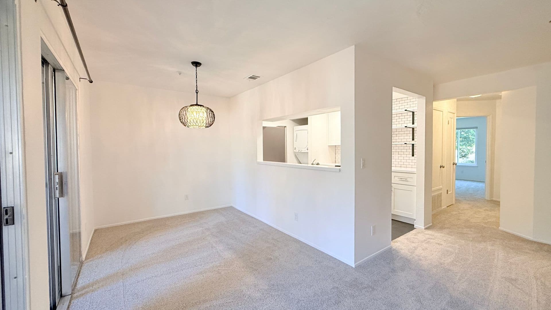 Walnut Creek House: 2597 Oak Road #B
