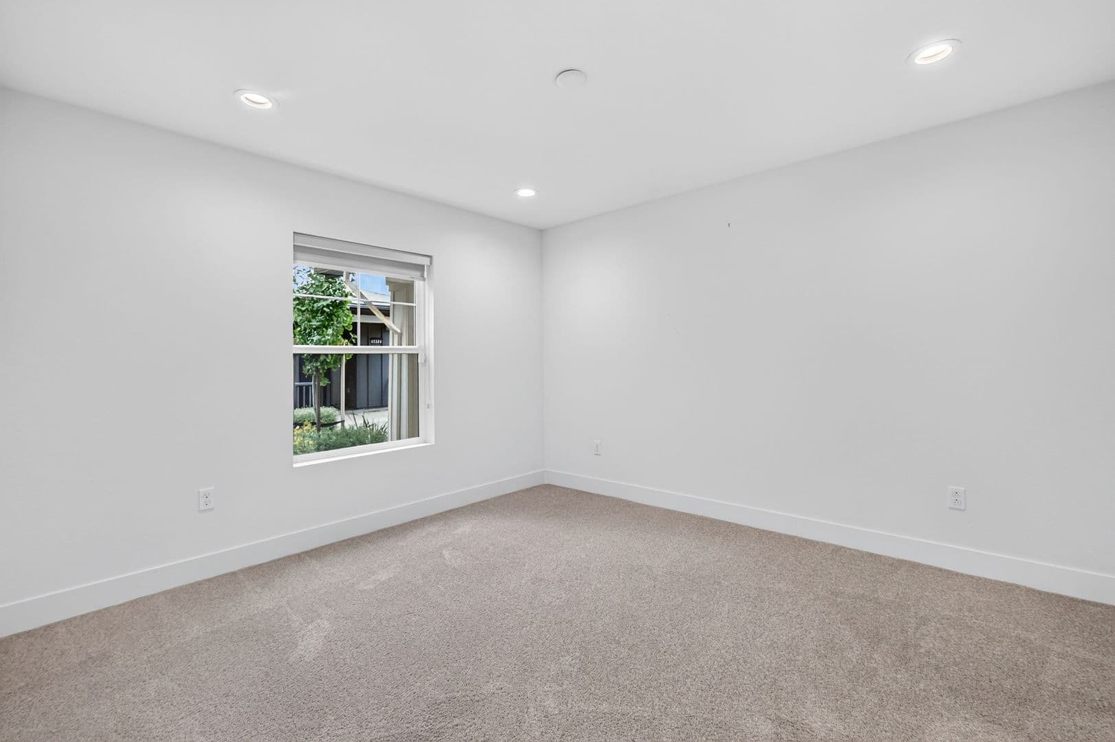 Concord Townhome: 1448 Julia Lane