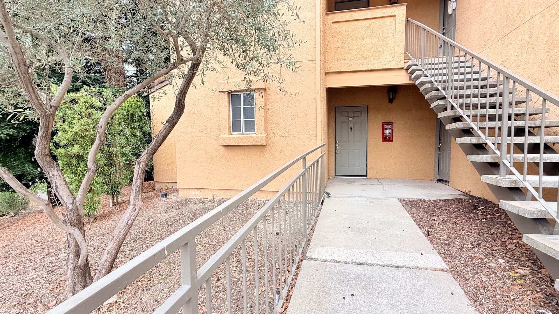 San Ramon Condo: 705 Watson Canyon Court #100