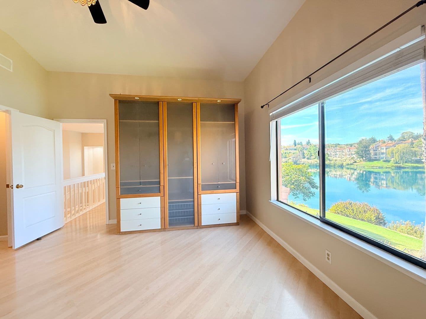 San Ramon Townhome: 4053 W. Lakeshore Drive