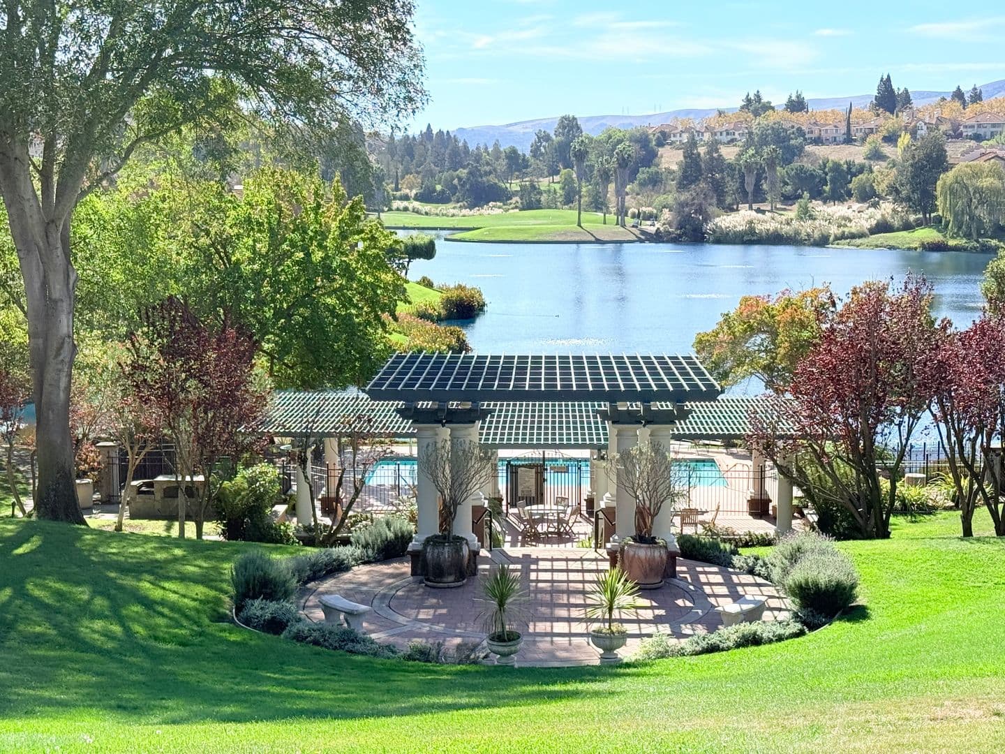 San Ramon Townhome: 4053 W. Lakeshore Drive