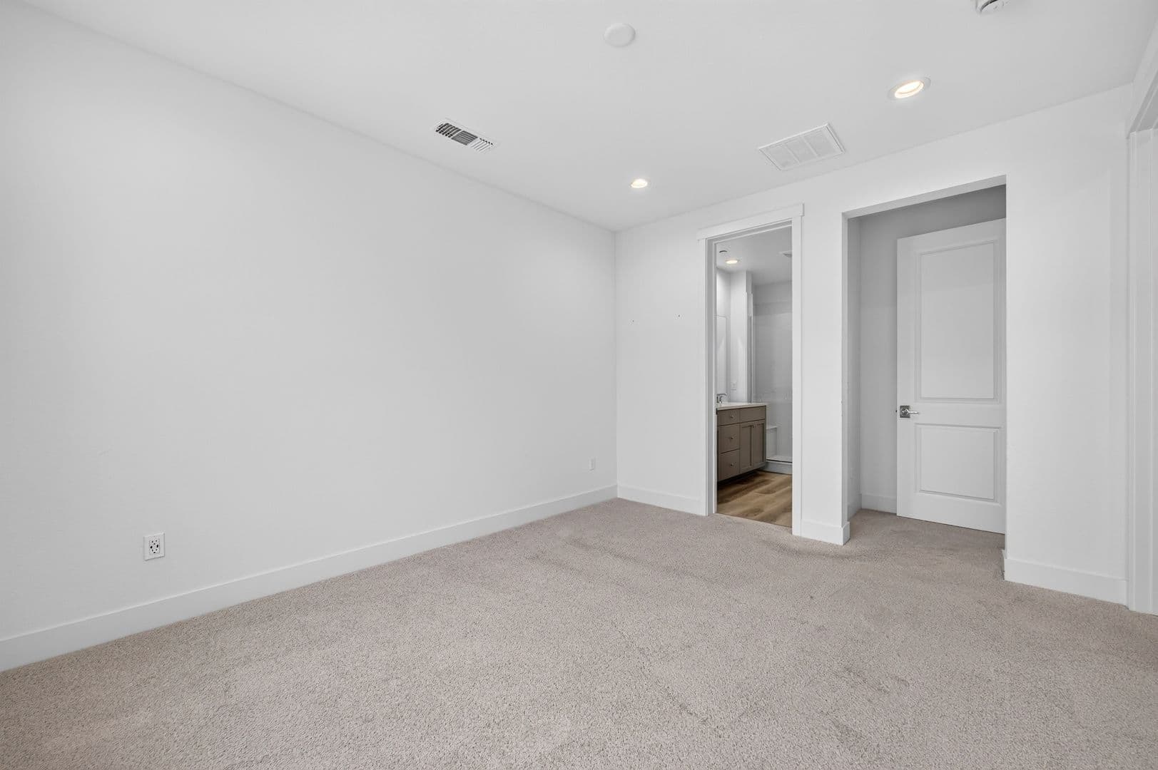Concord Townhome: 1448 Julia Lane