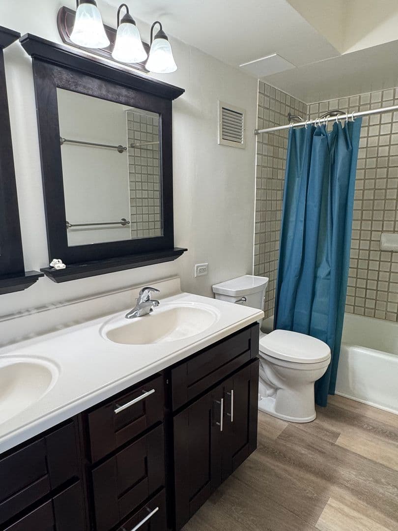 Honolulu Condo: 1147 Ala Napunani Street #206 - SL95LUIS