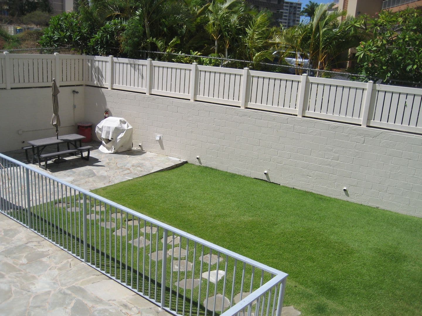 Honolulu Condo: 1147 Ala Napunani Street #206 - SL95LUIS