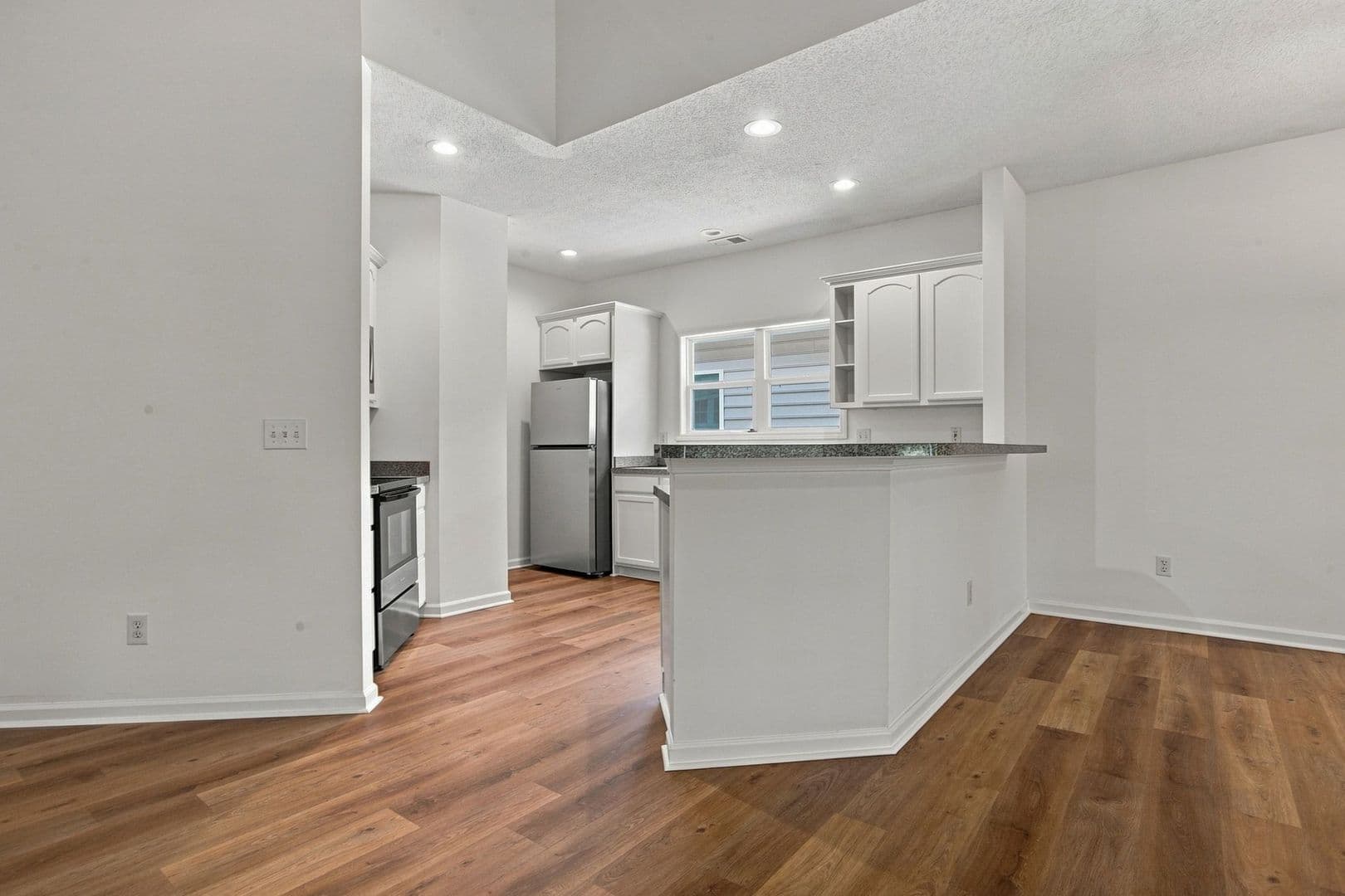 Bluffton Apartment: 13 Paddington Ln