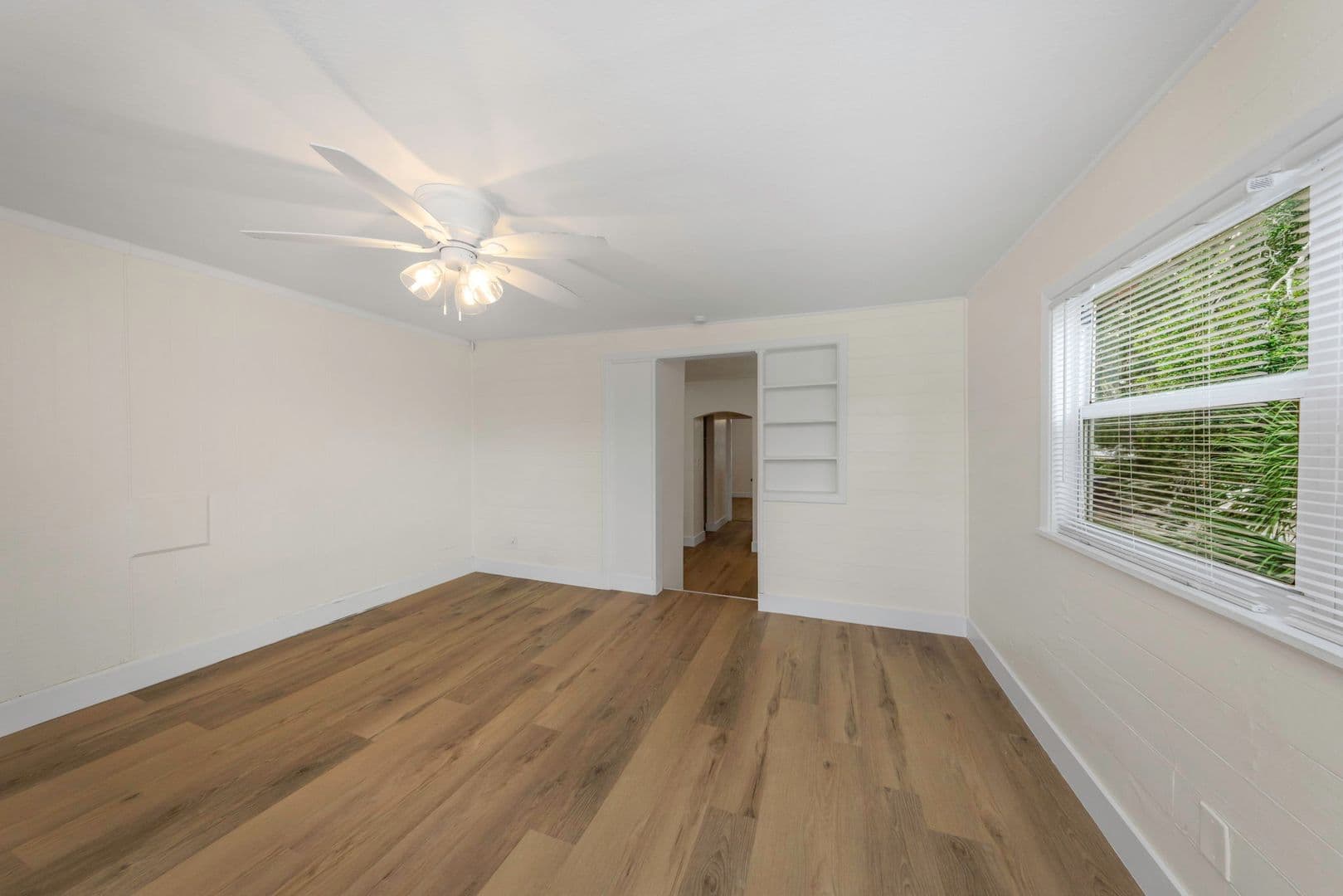 Dunedin Apartment: 416 Skinner Blvd