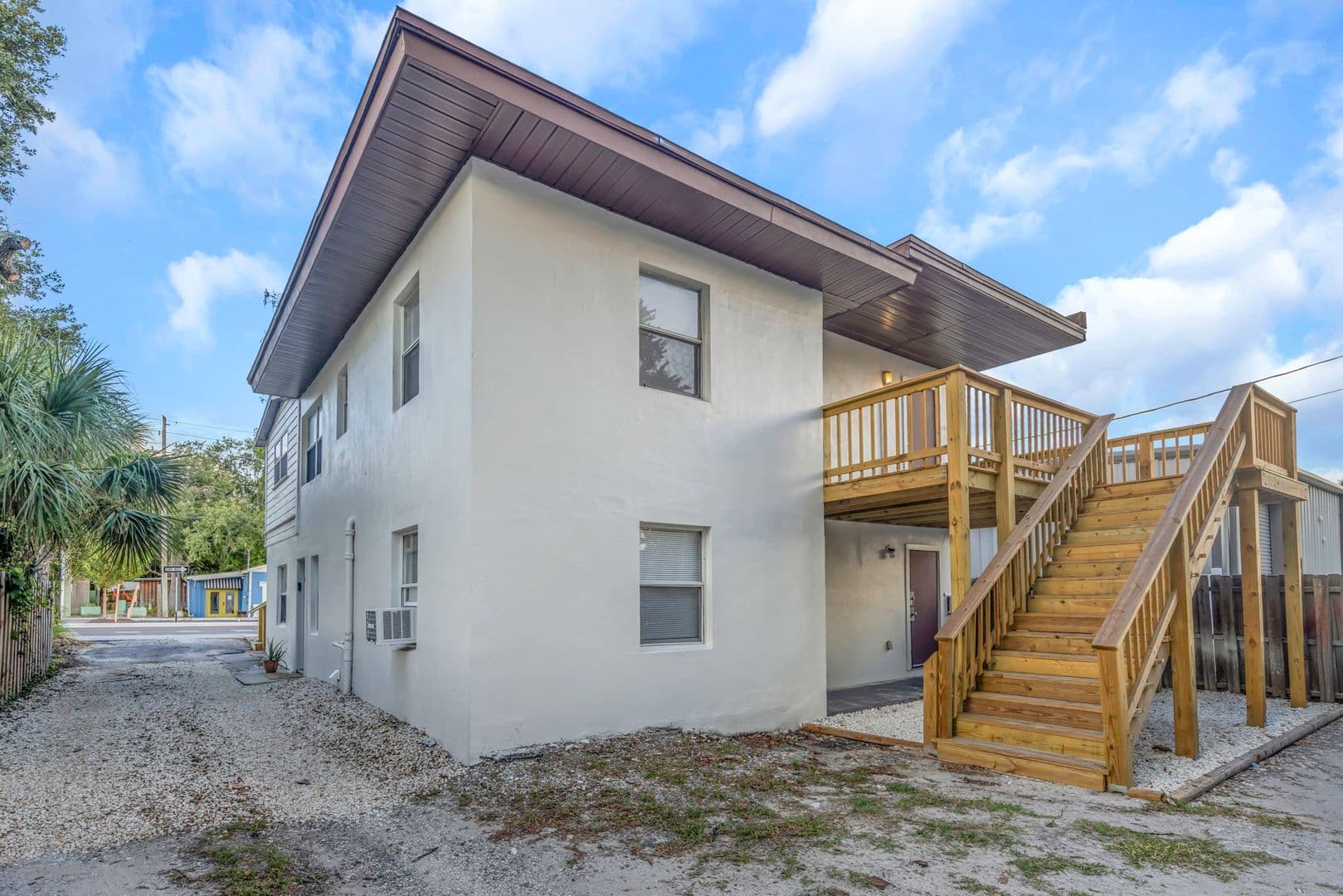 Dunedin Apartment: 416 Skinner Blvd