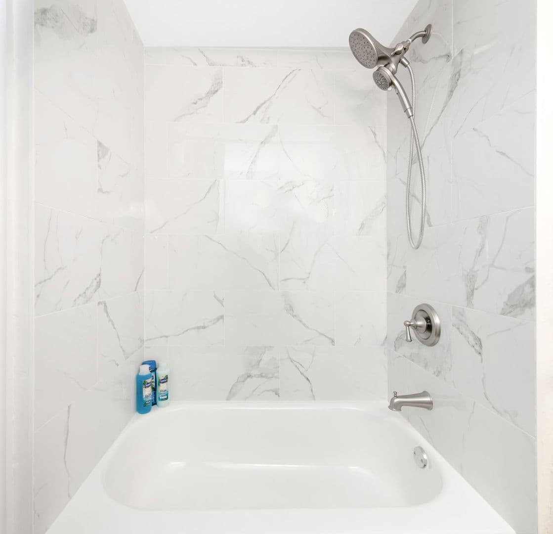 Dunedin Apartment: 416 Skinner Blvd