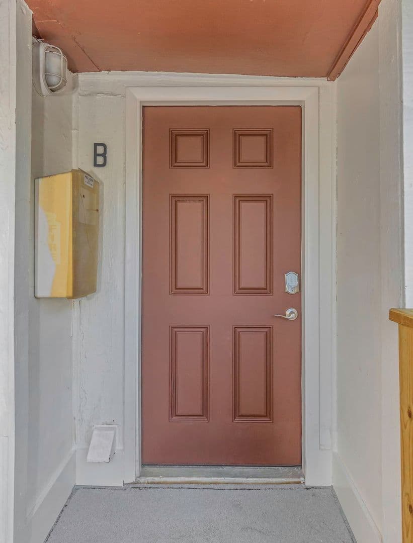 Dunedin Apartment: 416 Skinner Blvd
