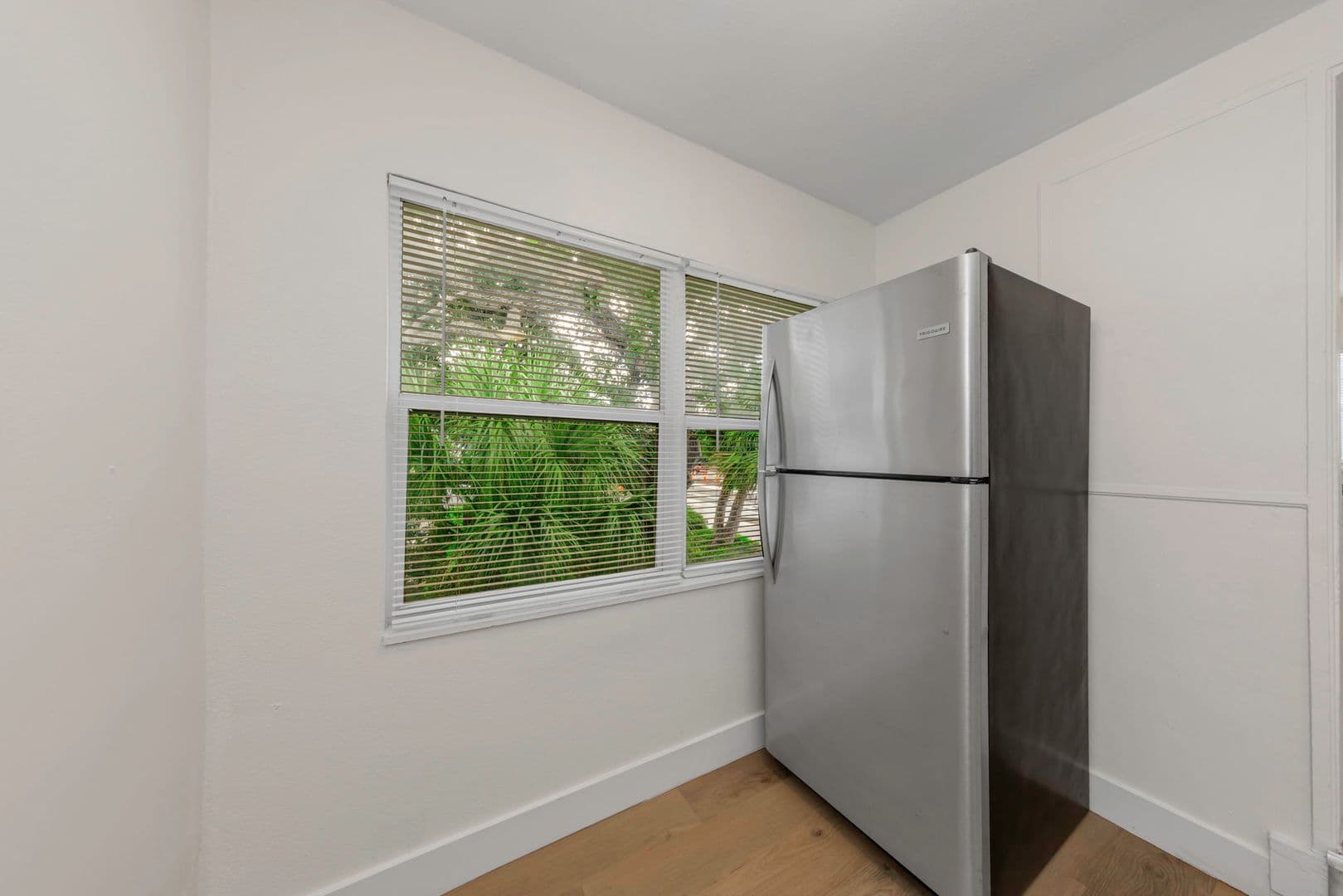 Dunedin Apartment: 416 Skinner Blvd