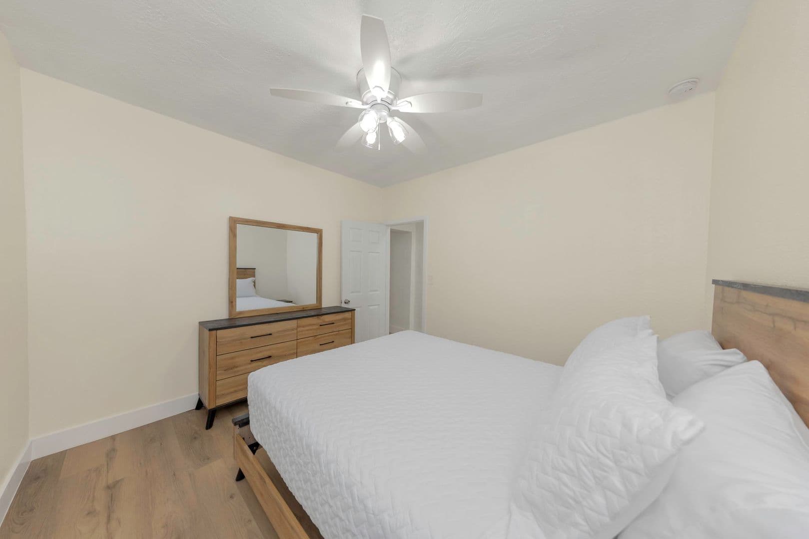 Dunedin Apartment: 416 Skinner Blvd