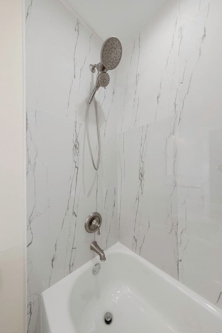 Dunedin Apartment: 79 Patricia Ave