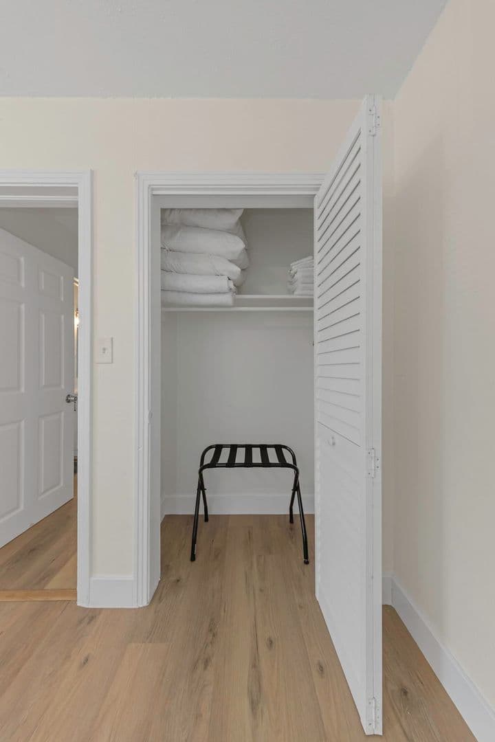 Dunedin Apartment: 416 Skinner Blvd