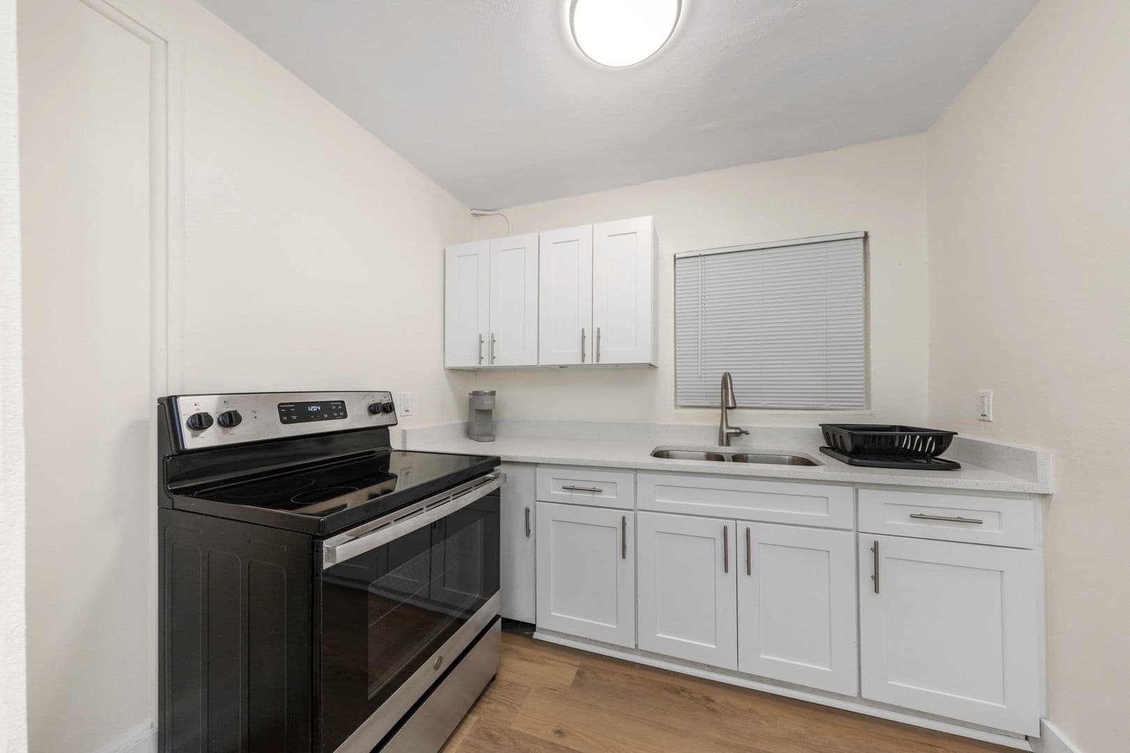 Dunedin Apartment: 416 Skinner Blvd