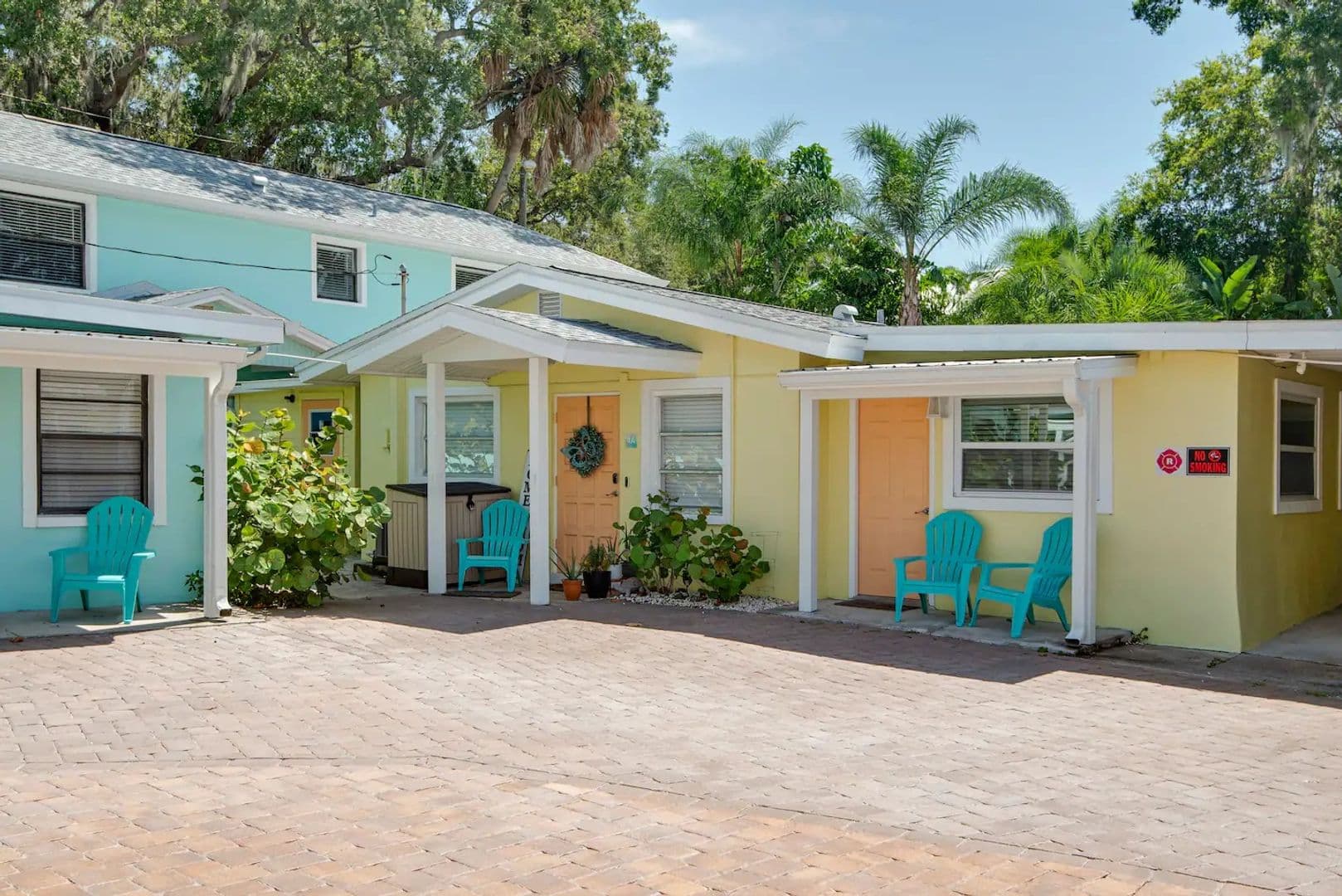 Safety Harbor Apartment: 380 3rd Street South