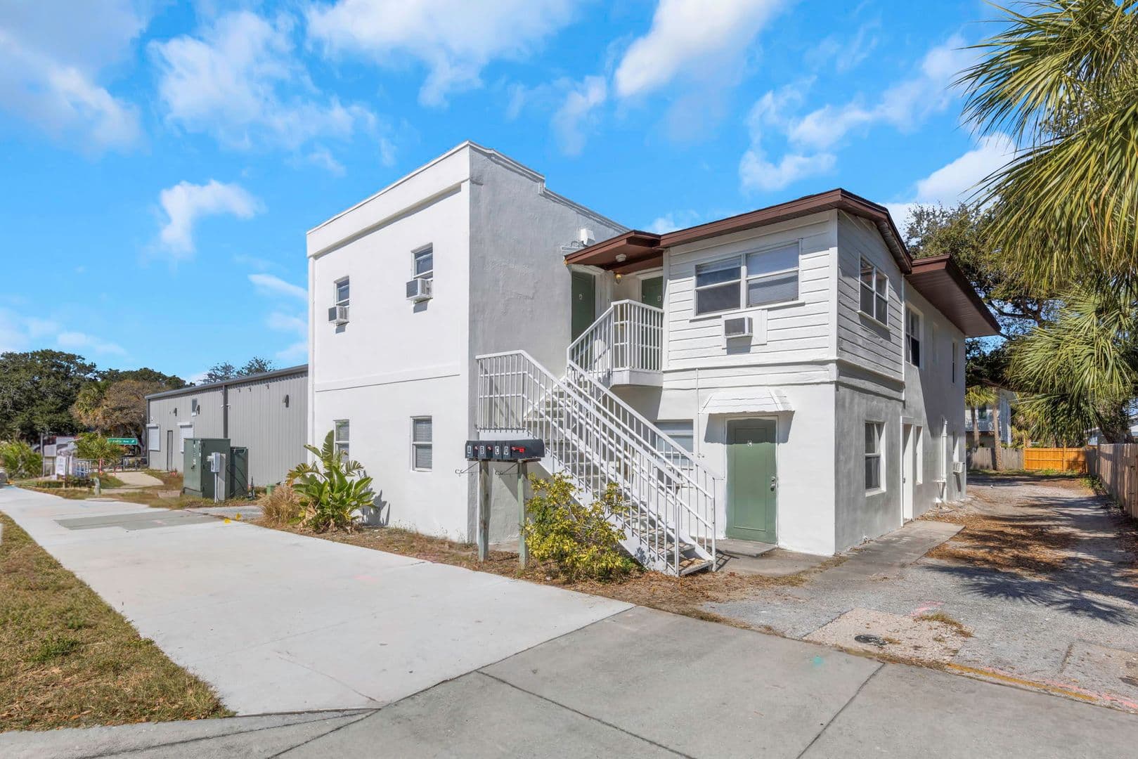 Dunedin Apartment: 416 Skinner Blvd