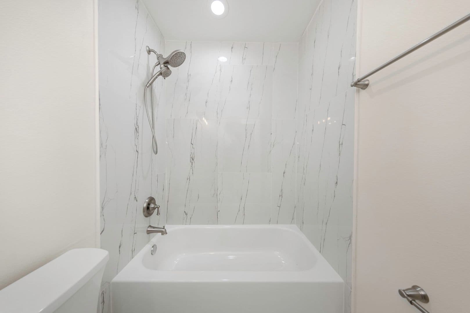 Dunedin Apartment: 79 Patricia Ave