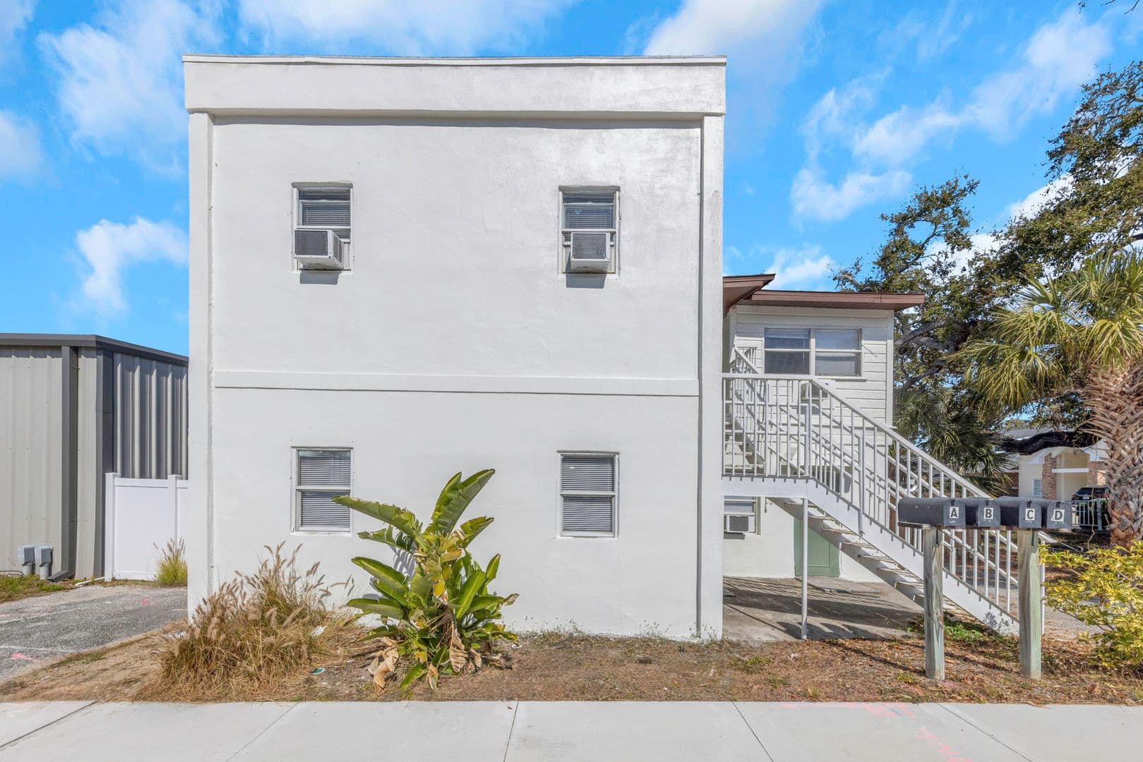 Dunedin Apartment: 416 Skinner Blvd