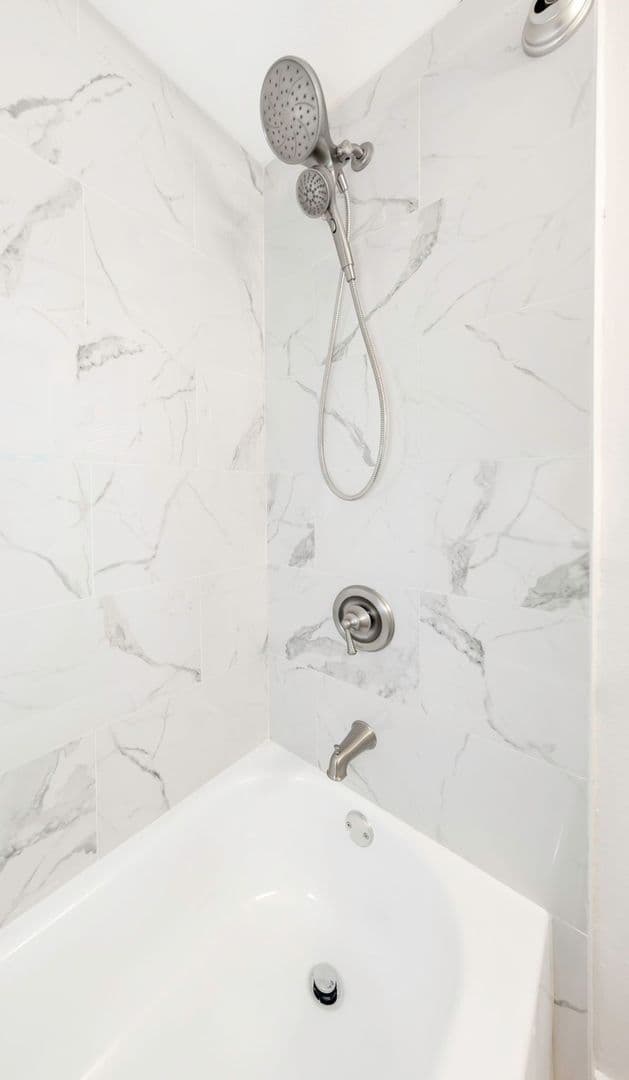 Dunedin Apartment: 416 Skinner Blvd