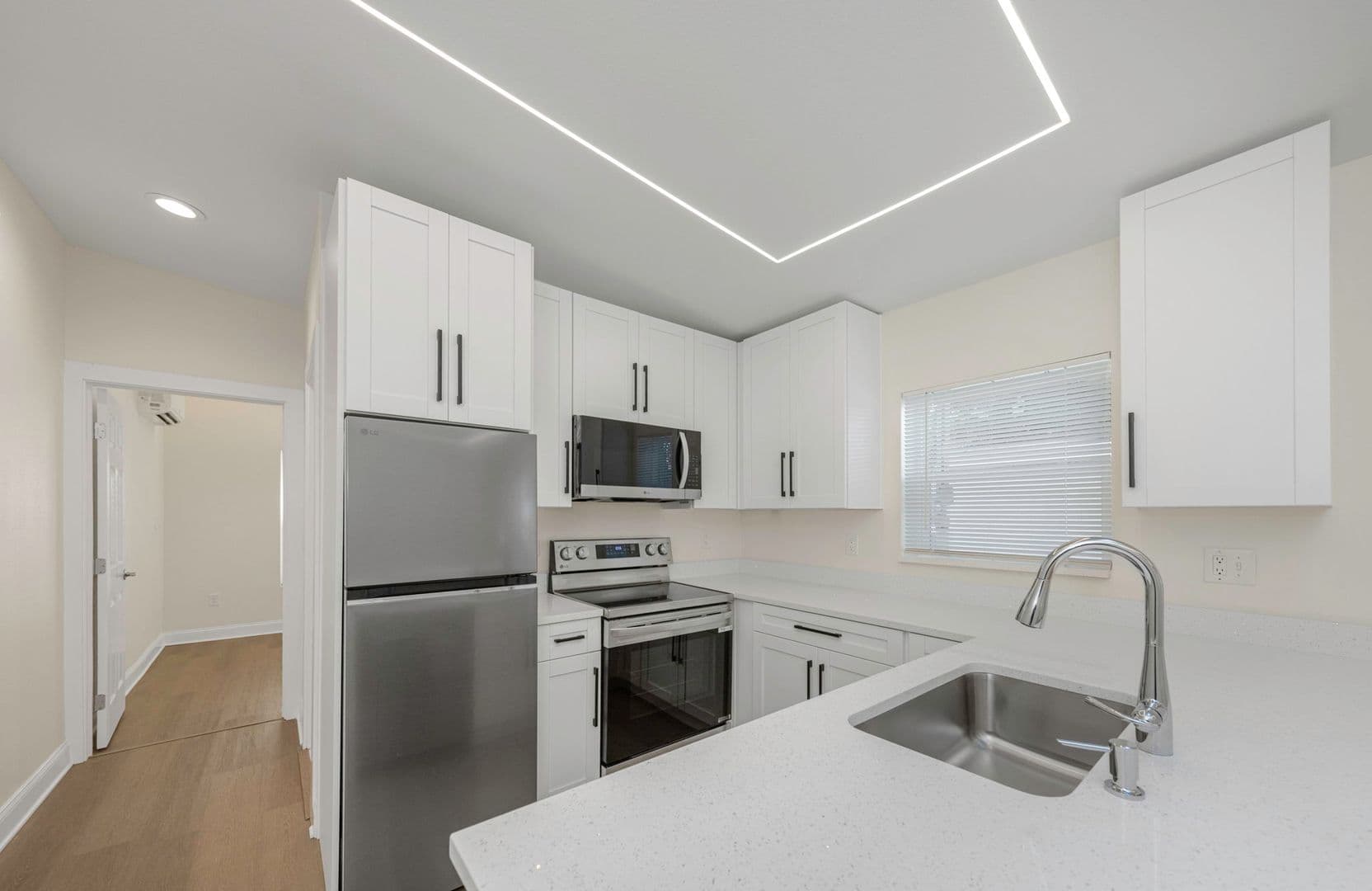 Dunedin Apartment: 79 Patricia Ave