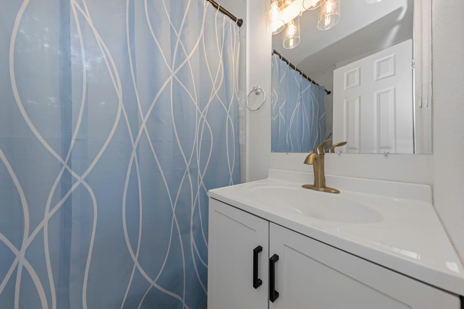 Dunedin Apartment: 416 Skinner Blvd