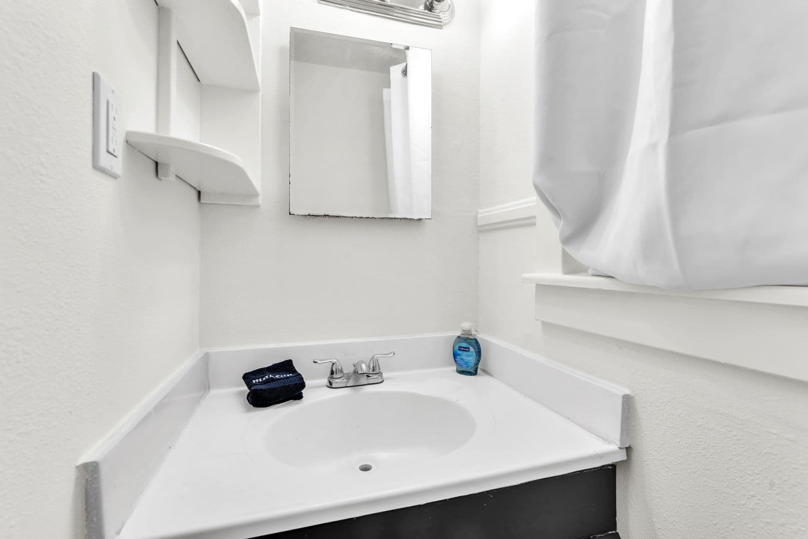 Gulfport Apartment: 3015 56th St South