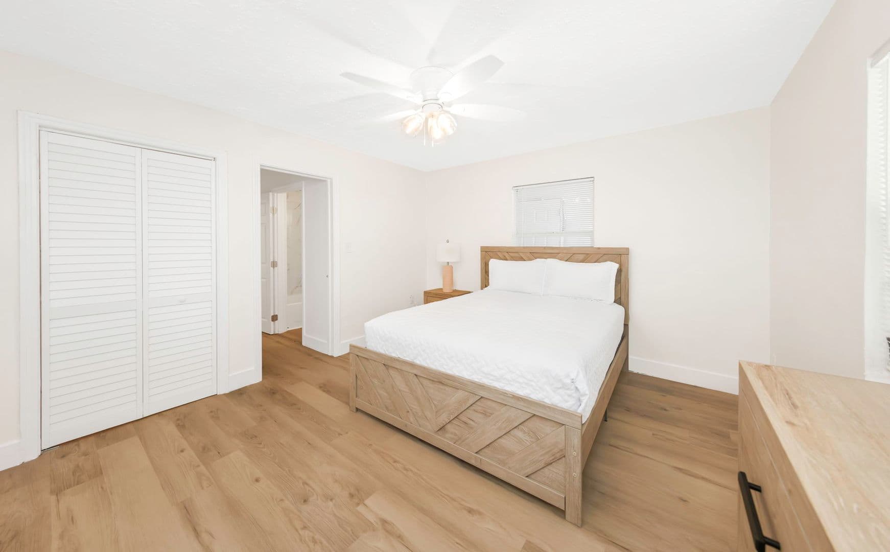Dunedin Apartment: 416 Skinner Blvd