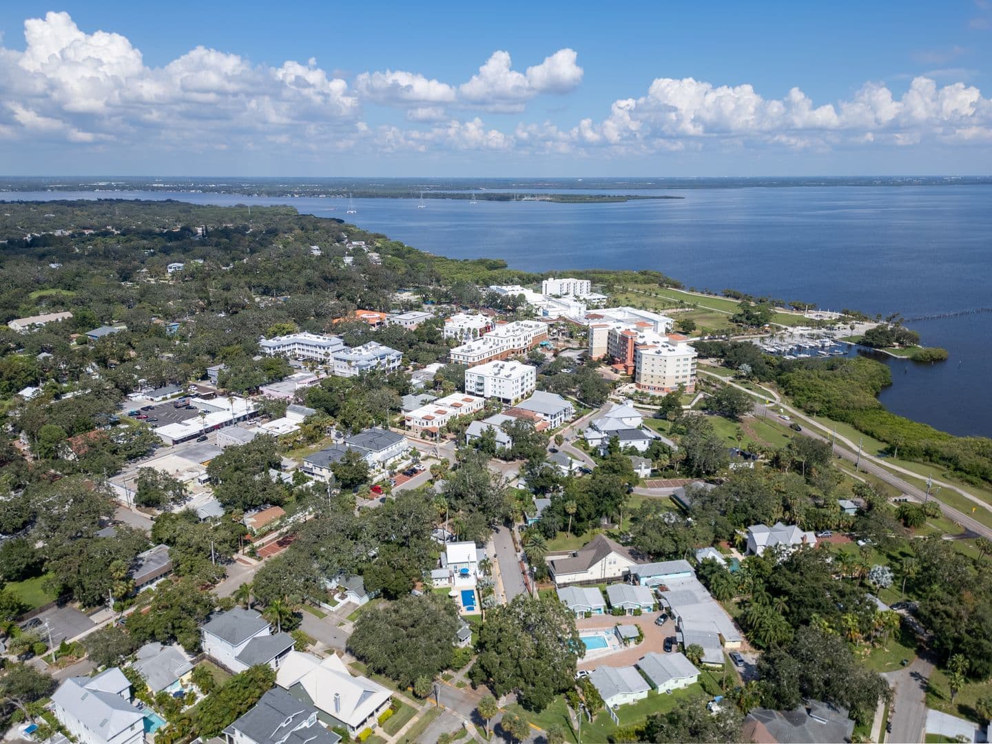 Safety Harbor Apartment: 380 3rd Street South