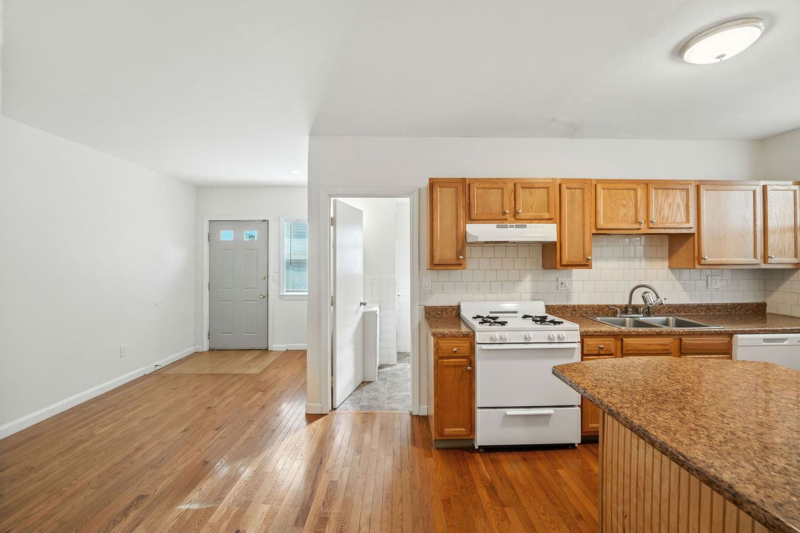 Providence Apartment: 64 Furnace St