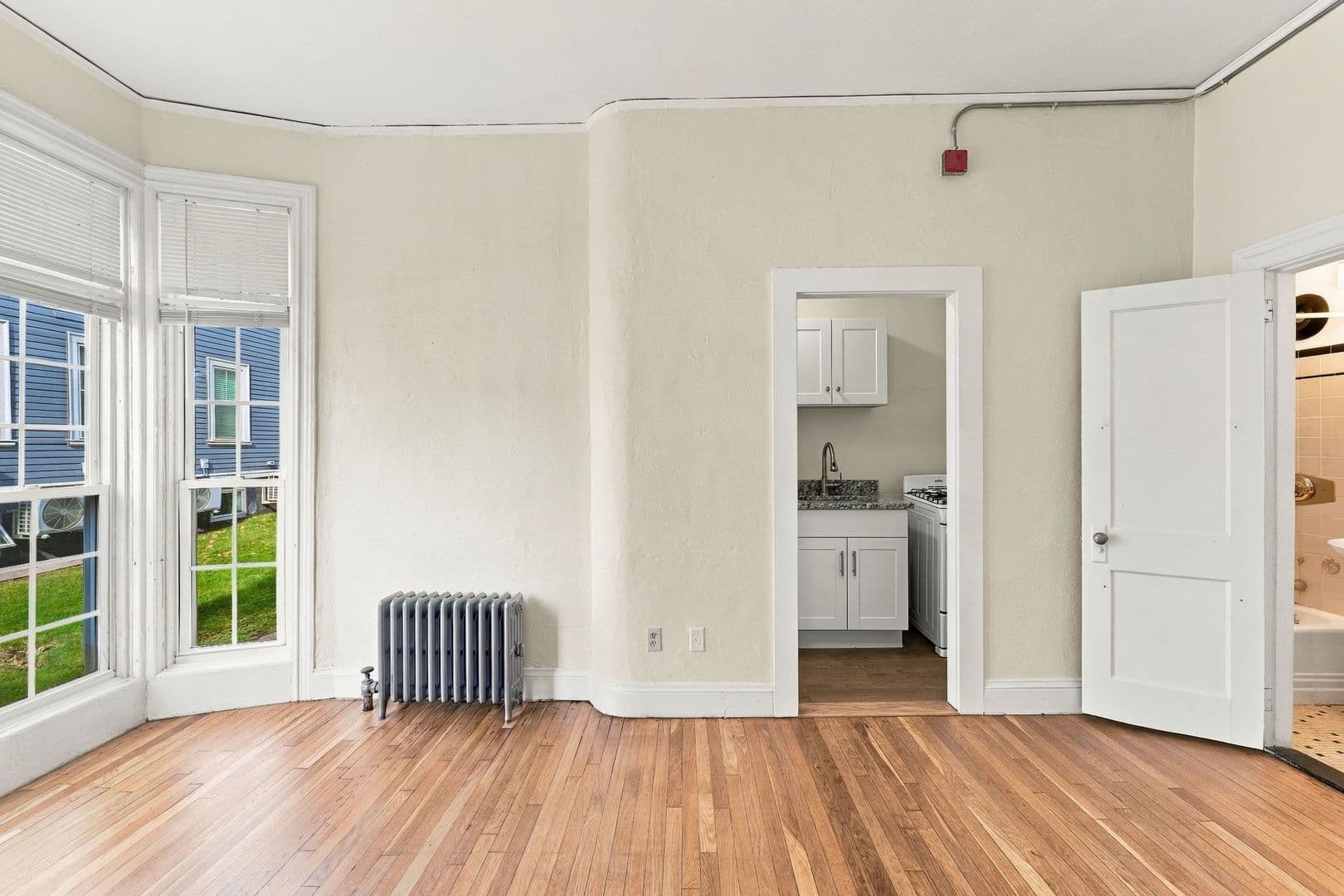 Providence Apartment: 186 Waterman St