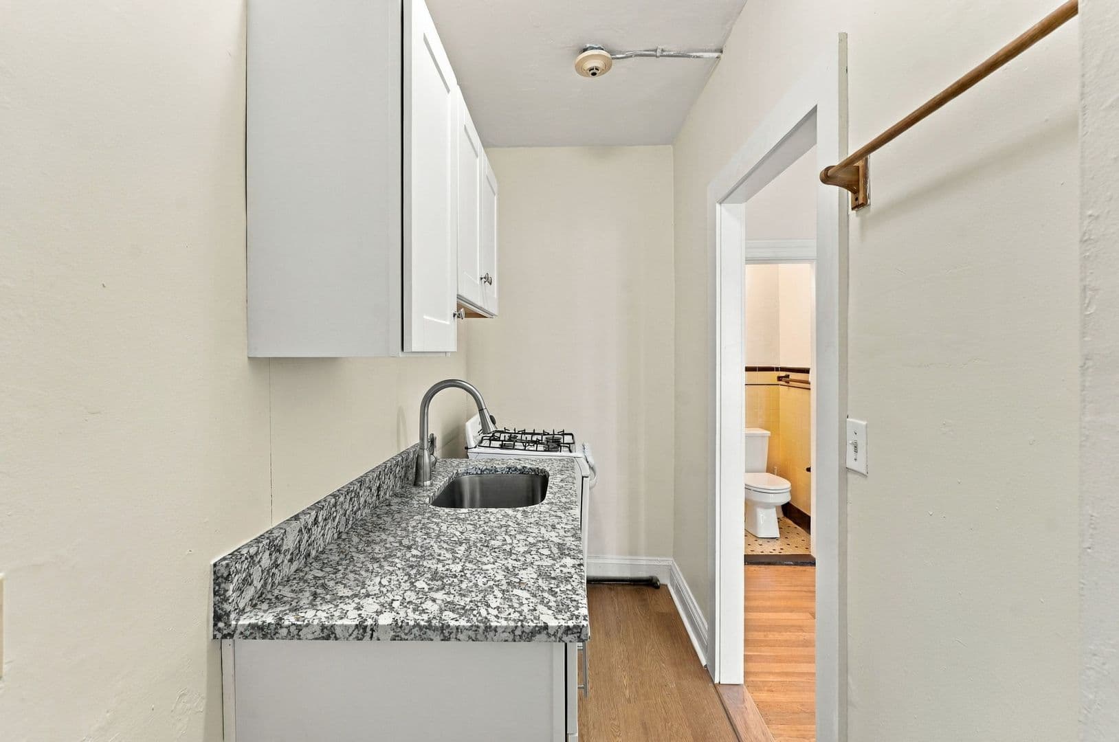 Providence Apartment: 186 Waterman St
