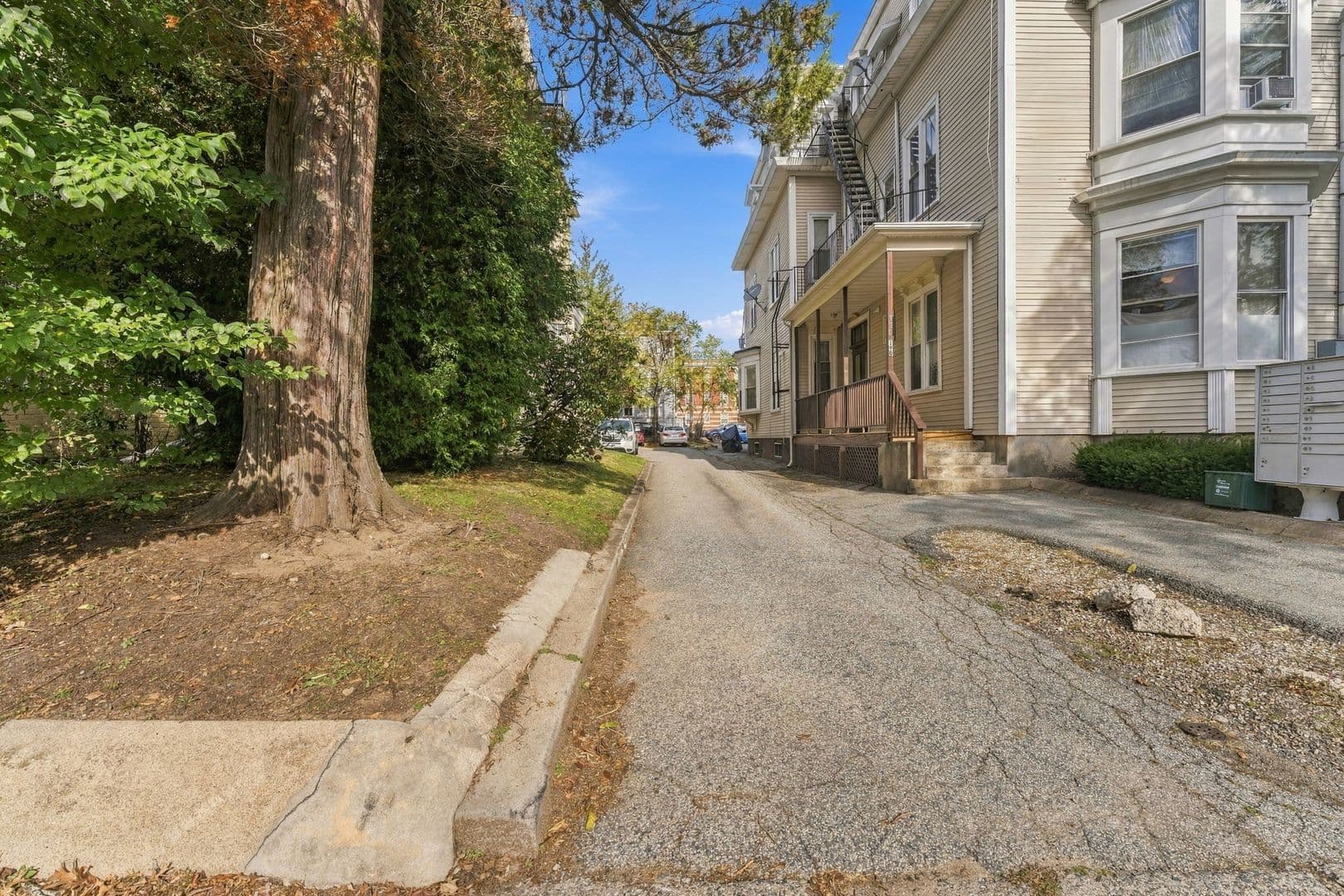 Providence Apartment: 186 Waterman St