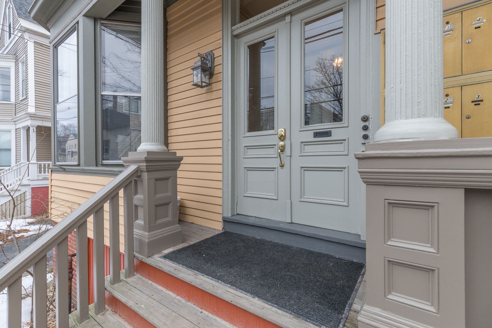 Portland Apartment: 486 Cumberland Avenue