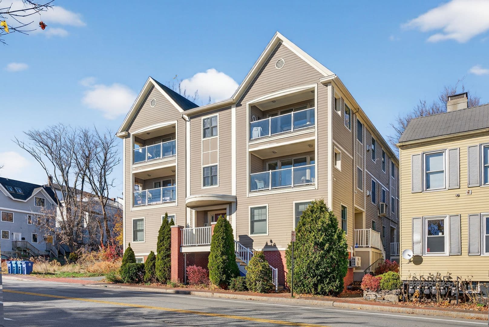 Portland Apartment: 16 Guilford Court