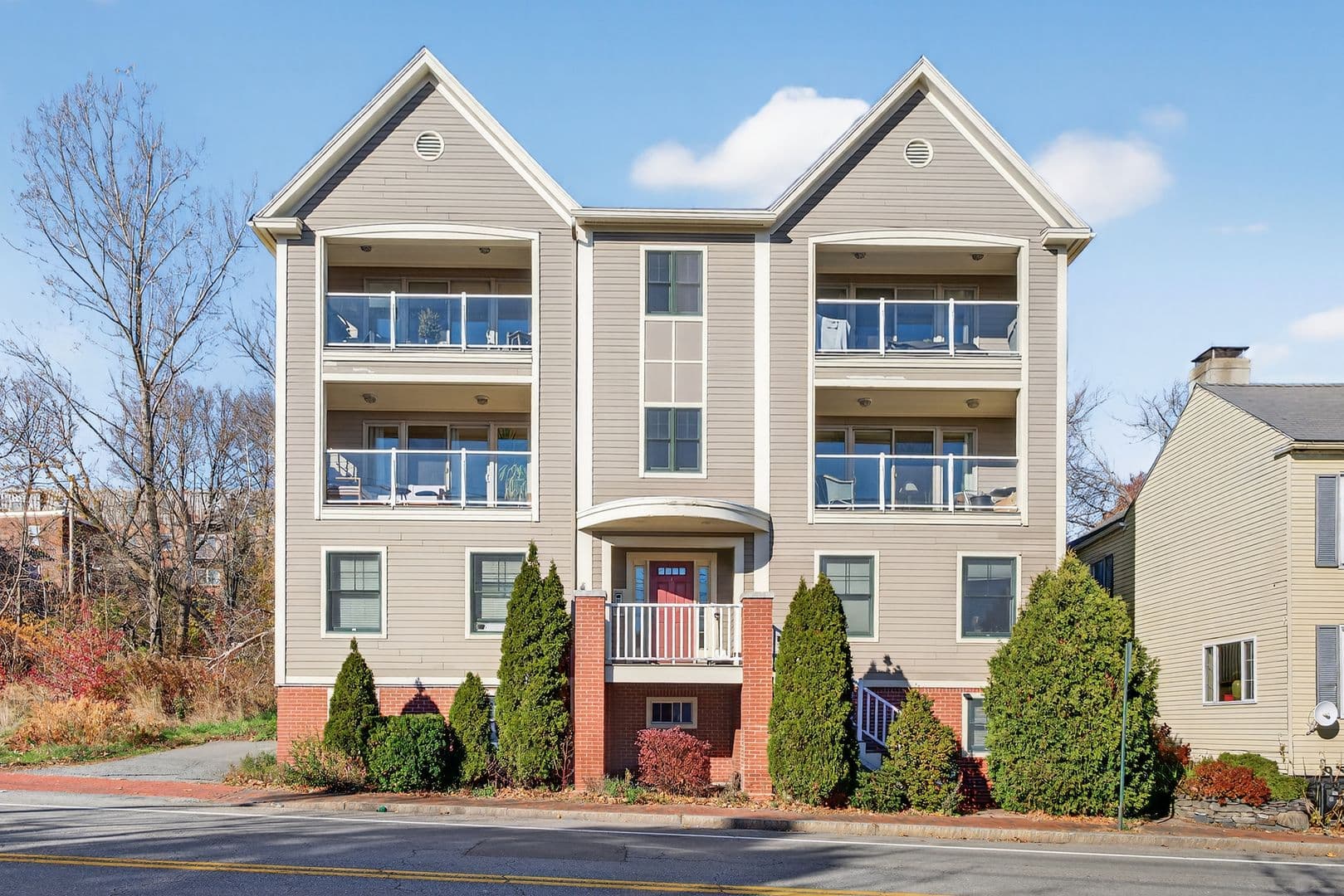 Portland Apartment: 16 Guilford Court