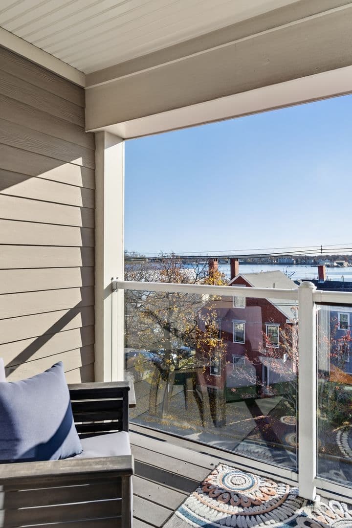 Portland Apartment: 16 Guilford Court