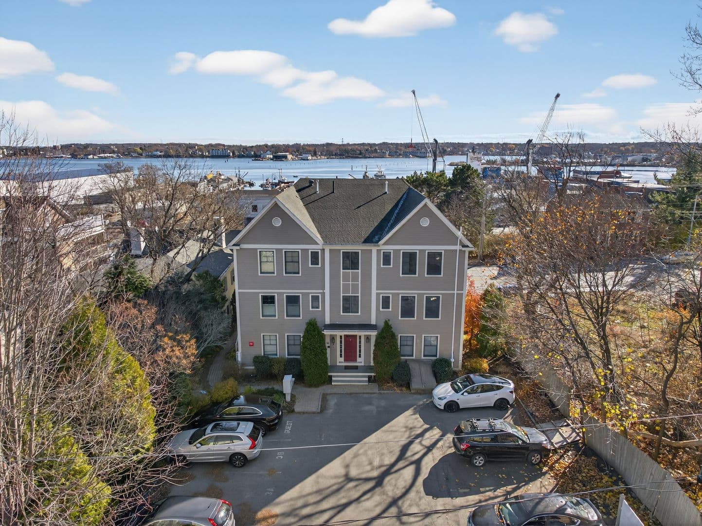 Portland Apartment: 16 Guilford Court
