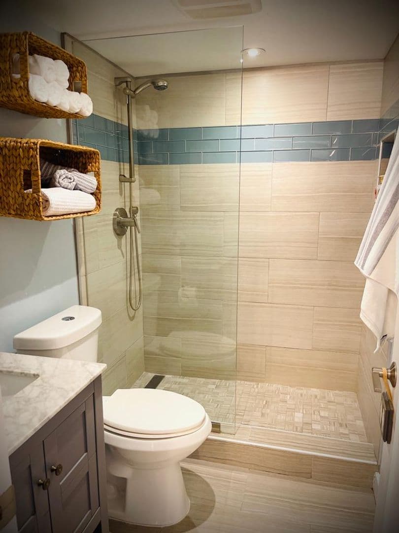 Wilton Manors Townhome: 605 Kensington Place