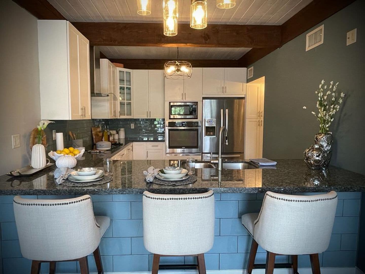 Wilton Manors Townhome: 605 Kensington Place