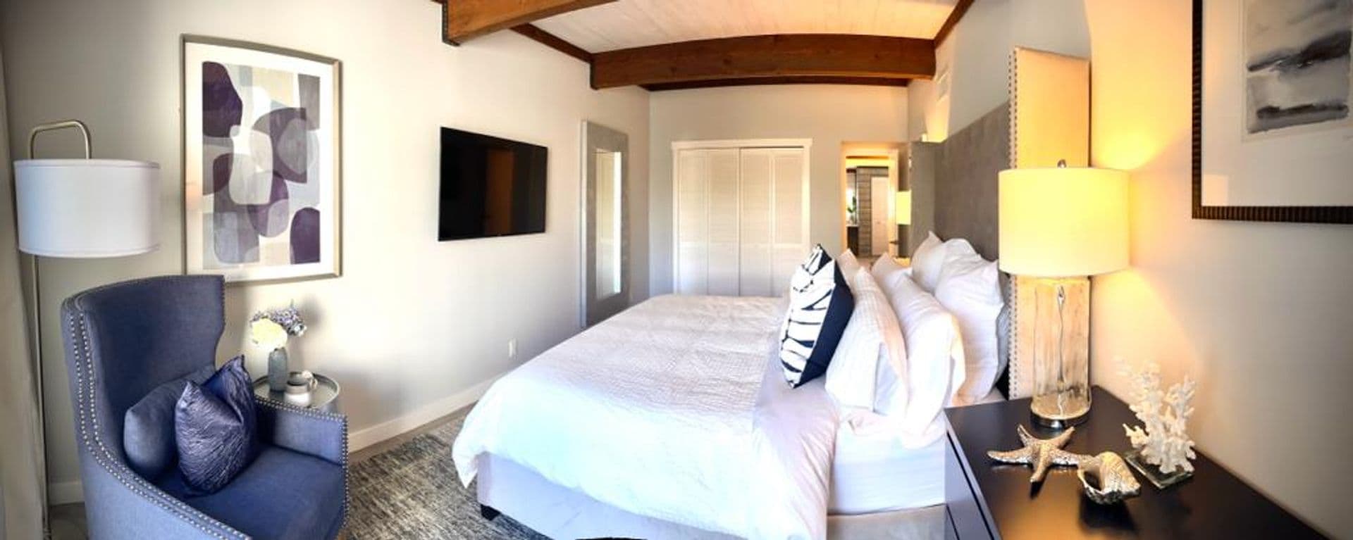 Wilton Manors Townhome: 605 Kensington Place