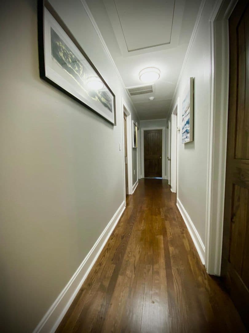 Greenville House: 105 Carter St
